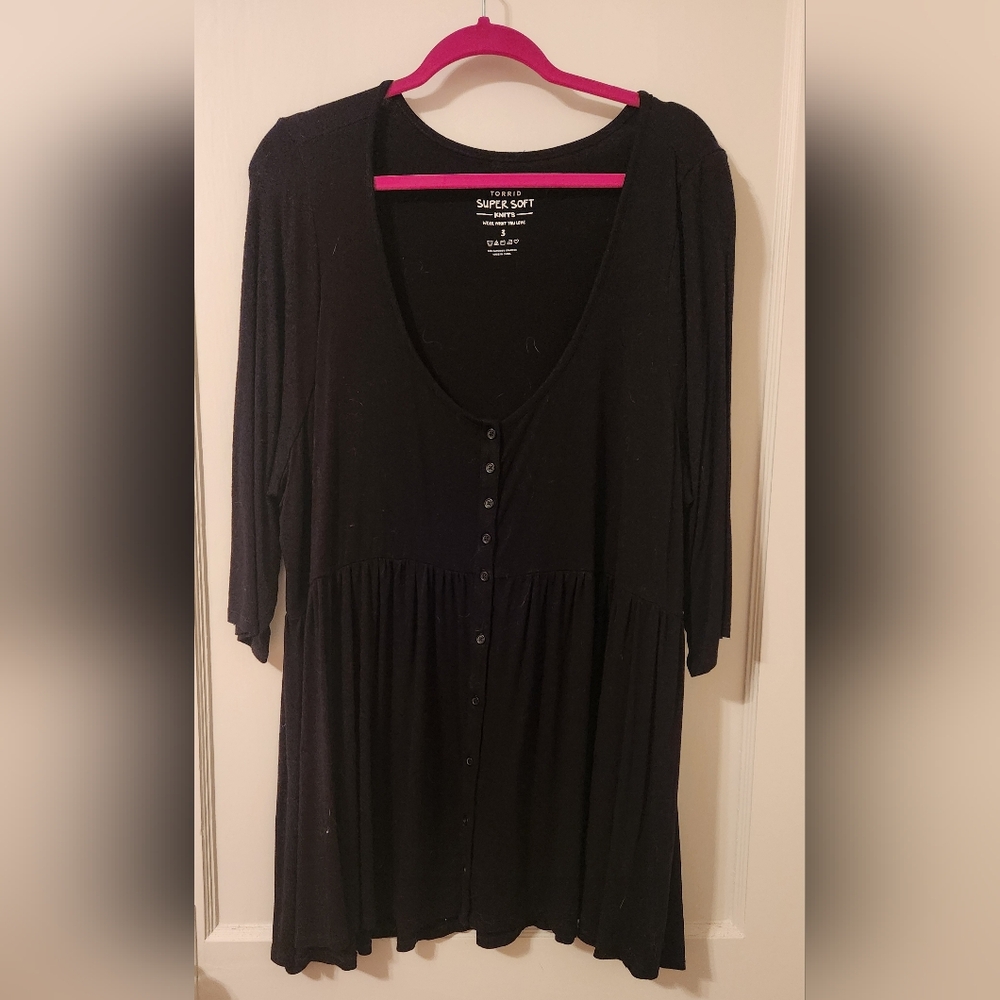 NWOT Torrid Plus Size 3XL Black Babydoll Top Super Soft Button Down Tunic